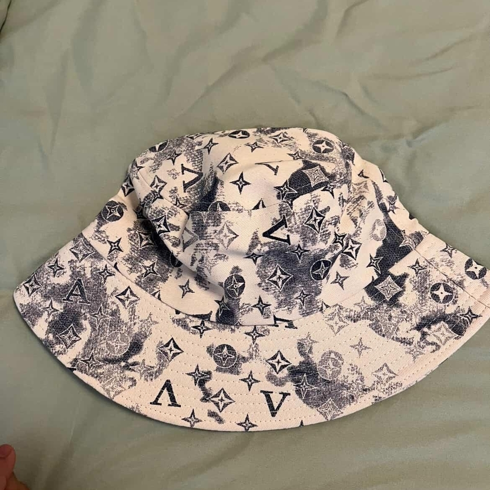 Fashion Nova Black and White Patterned Hat